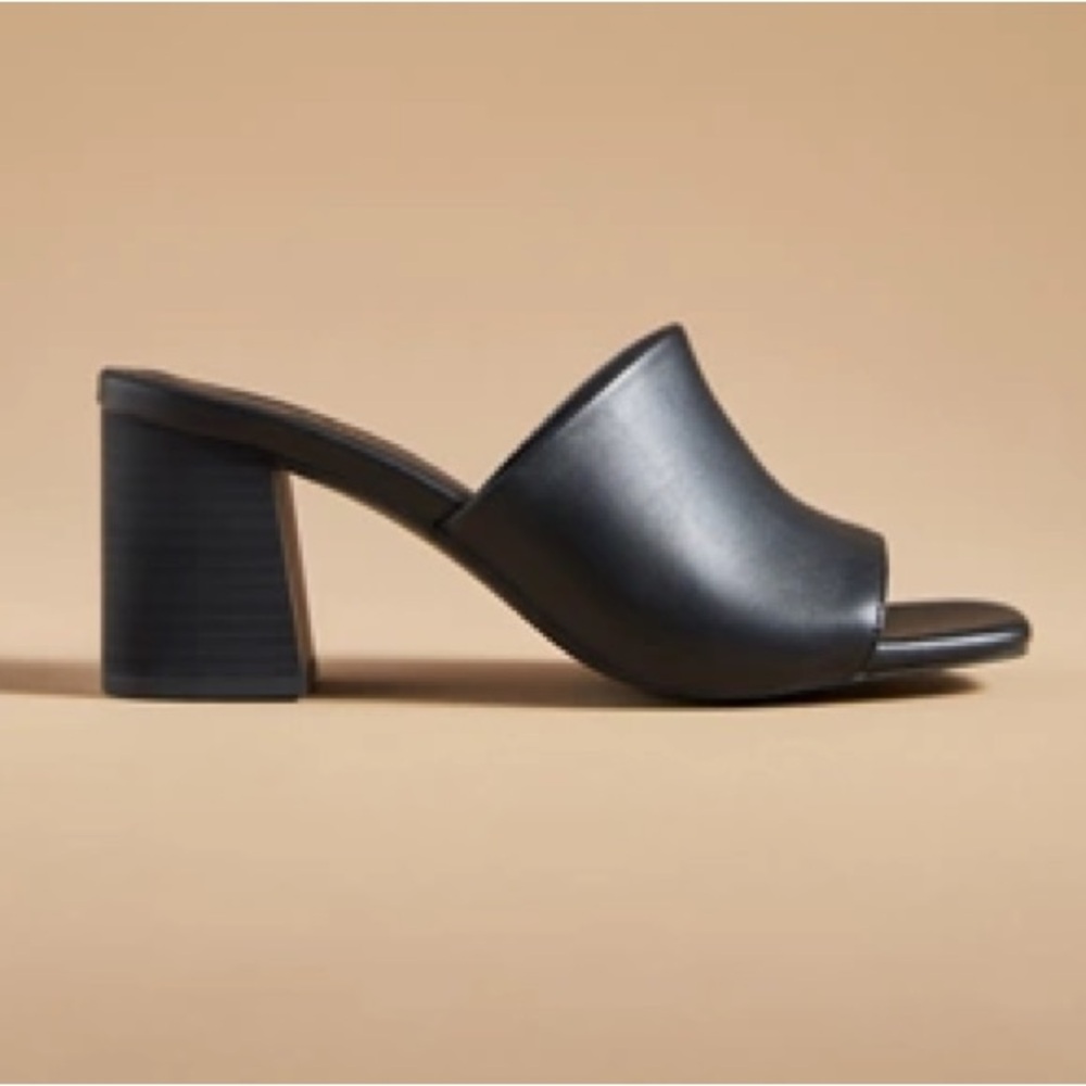Seychelles Adapt Sandal Elegant Black Women's Heeled Mules